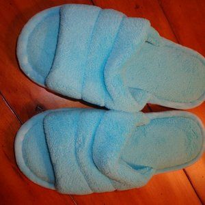 NEW Shevalues Terry Cloth Open-Toe Memory Foam Slippers 5-6 Aqua Blue Slip On